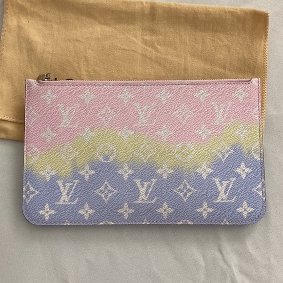 nwot Louis Vuitton Limited Edition Escale Neverfull MM Pochette - Picture 2 of 10